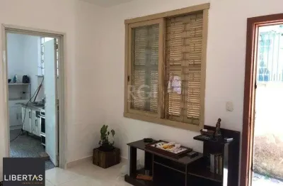 Casa com 1 quarto à venda na Avenida Pernambuco, 2741, Floresta, Porto Alegre