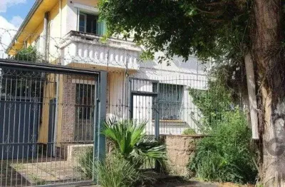 Casa para venda na avenida patria, são geraldo, para fins residenciais ou comerciais, com aproximadamente 300 m²,