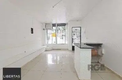 Loja comercial na rua duque de caxias - centro histórico, com 130,00m² privativos,
