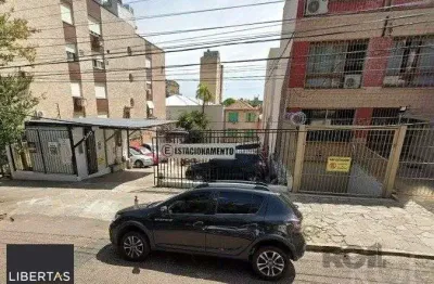 Terreno à venda na Rua Tiradentes, 368, Independência, Porto Alegre