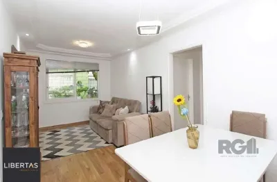 Apartamento 2 dormitórios, vaga de garagem, no bairro camaquã, porto alegre/rs.