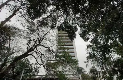 Excelente sala comercial no menino deus, com uma vaga de garagem coberta e escriturada.