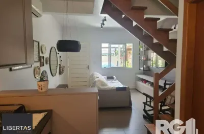 Casa com 2 quartos à venda na Rua Capitão Pedroso, 416, Restinga, Porto Alegre