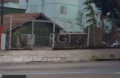 Casa com 4 quartos à venda na Avenida da Cavalhada, 1947, Cavalhada, Porto Alegre