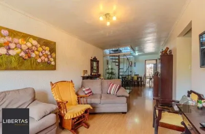 Casa 253m², 3 suítes, pátio, churrasqueira e vaga de garagem para 4 carros no bairro nonoai