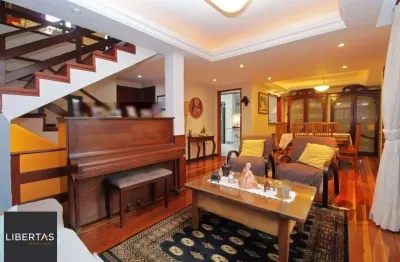 Casa de 275m² - 3 dormitórios e 3 vagas no bairro coronel aparício borges