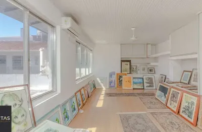 Casa com 4 quartos à venda na Rua Professor Fernando Carneiro, 102, Três Figueiras, Porto Alegre