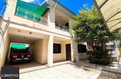 Excelente casa de 230m² com 4 dormitórios e 3 vagas.