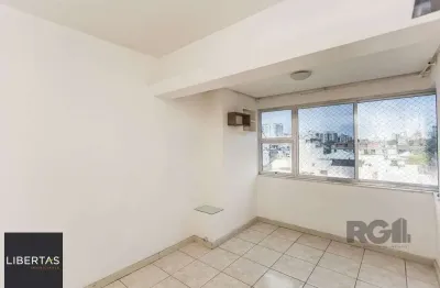 Excelente cobertura de 150m² 3 dormitórios com 3 banheiros.