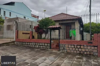 Casa com 2 quartos à venda na Rua Vidal de Negreiros, 741, Vila São José, Porto Alegre