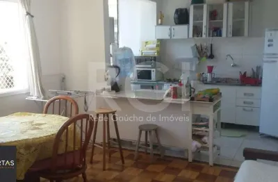 Apartamento  com 2 quartos , baixo custo condominial no menino deus!