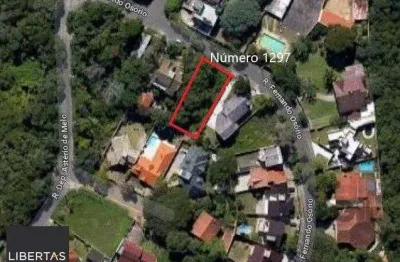 Terreno à venda na Rua Fernando Osório, 1297, Teresópolis, Porto Alegre
