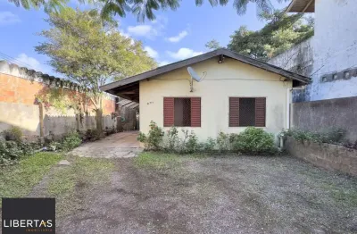 Casa com 2 quartos à venda na Rua Marechal Hermes, 271, Camaquã, Porto Alegre