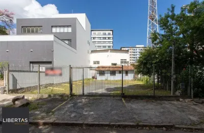 Terreno   com  298,30 m2 de área total, medindo 12,64 x 23,60