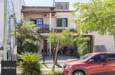 Sobrado no jardins do prado, com 3 dormitórios, sendo 1 suíte com sacada, sala 02 ambientes,
