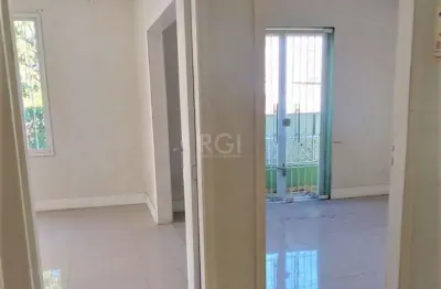 Casa comercial para venda - 250m², 0 dormitórios, 10 vagas - glória