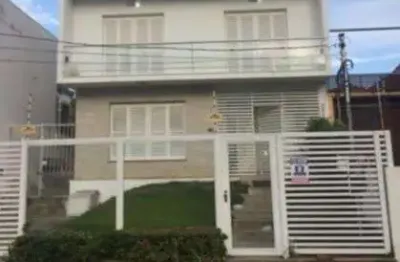 Casa para venda - 100m², 4 dormitórios, sendo 1 suites, 3 vagas - medianeira