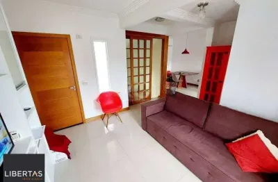 Casa com 03 dormitórios, 01 suíte, pátio com churrasqueira e 03 vagas de garagem no bairro tristeza
