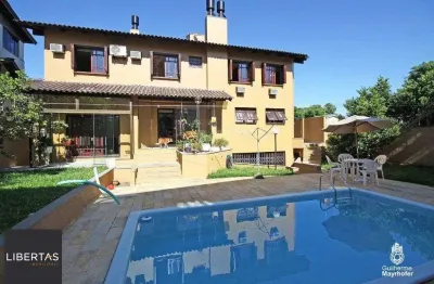 Casa para venda - 275.72m², 4 dormitórios, sendo 3 suites, 4 vagas - glória