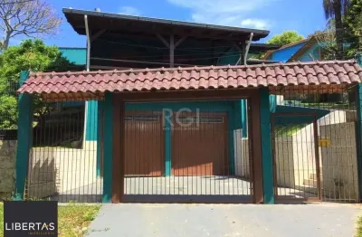 Casa para venda - 200m², 3 dormitórios, sendo 1 suites, 2 vagas - hípica