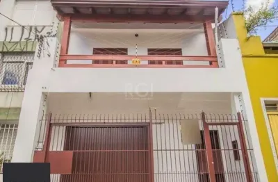 Casa para venda - 440m², 3 dormitórios, sendo 2 suites, 2 vagas - cidade baixa