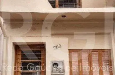 Casa com 2 quartos à venda na Rua Dezessete de Junho, 700, Menino Deus, Porto Alegre