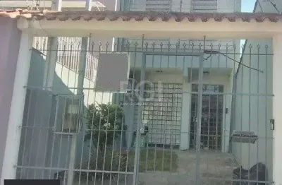 Casa para venda - 100m², 3 dormitórios, 1 vaga - menino deus