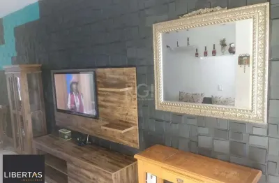 Casa com 2 quartos, 2 vagas de garagem, no bairro aberta dos morros, porto alegre/rs