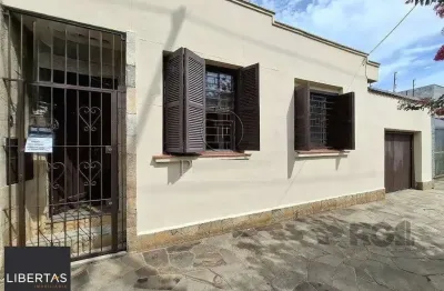Casa com 2 quartos à venda na Avenida Bahia, 289, São Geraldo, Porto Alegre