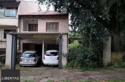 Casa para venda com 3 dormitórios, sendo 1 suites e 3 vagas no bairro ipanema