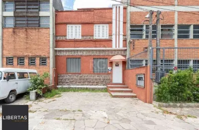 Casa para venda - 232m², 3 dormitórios, 2 vagas - navegantes