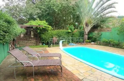 Casa para venda - 179m², 3 dormitórios, sendo 1 suites, 5 vagas - hípica