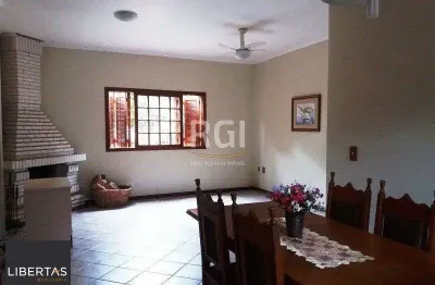 Casa para venda - 250m², 5 dormitórios, sendo 3 suites, 2 vagas - ipanema
