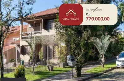 Casa com piscina para venda , 4 quartos, sendo 1 suite, 3 vagas