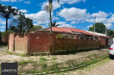Casa com 3 quartos à venda na Rua Oiampi, 420, Guarujá, Porto Alegre