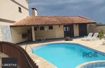 Casa em condominio fechado com 02 dormitórios sendo 01 suite porto alegre/rs