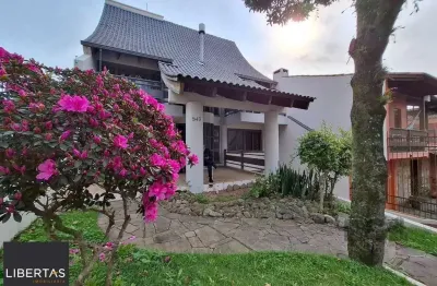 Casa com 537,00 m² com 04 dormitórios no bairro tristeza
