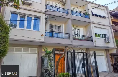 Apartamento garden com 2 dormitórios no bairro rio branco próximo ao parque da redenção  em porto alegre.