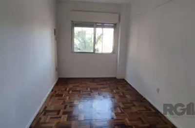 # apartamento desocupado 1 dormitório no centro histórico!