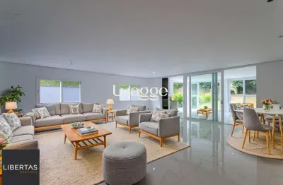 Casa em condomínio no terra ville  .esta casa de alto padrão, dispõe de 4 suítes