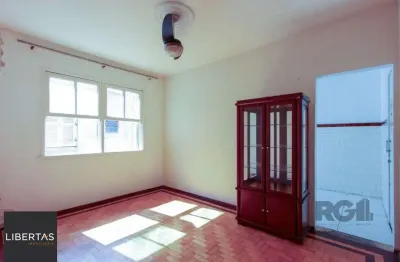 Apartamento para venda, 2 quartos, 66m² privativos, azenha