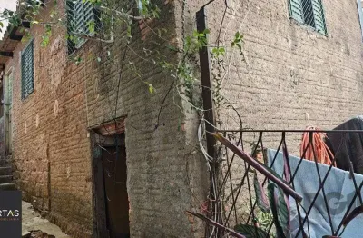 Casa com 3 quartos à venda na Rua Marquês do Maricá, 978, Vila Nova, Porto Alegre