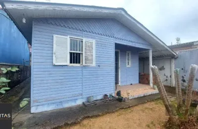 Casa com 2 quartos à venda na Rua Itacurubi, 45, Vila Nova, Porto Alegre