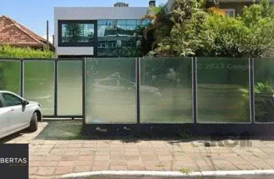 Prédio a venda na rua cairu, navegantes porto alegre rs com aproximadamente 430m², com 2 pavimentos,  espaço de estacionamento para 8 veiculos,