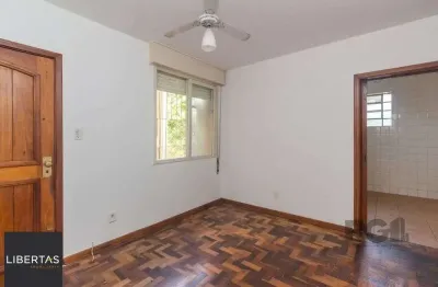 Apartamento com 3 quartos à venda na Rua Carlos Ferreira, 305, Teresópolis, Porto Alegre