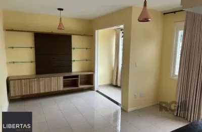 Excelente apartamento reformado 43m² privativo, todos móveis incluidos e ar condicionado.