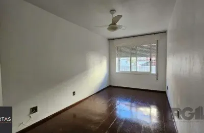 Apartamento 1 dormitório com ótima orientação solar no Bairro Nonoai.