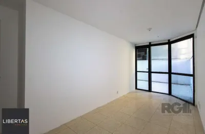 Sala comercial à venda com terraço, banheiro e copa, elevador portaria - bairro menino deus