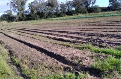 Terreno à venda na Avenida do Lami, 2676, Lageado, Porto Alegre