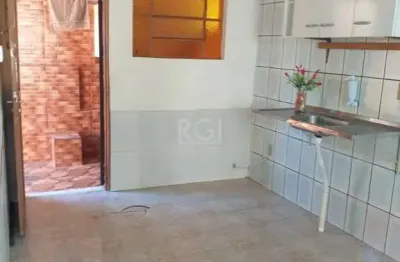 Casa com 1 quarto à venda na Rua Padre João Batista Reus, 3036, Camaquã, Porto Alegre